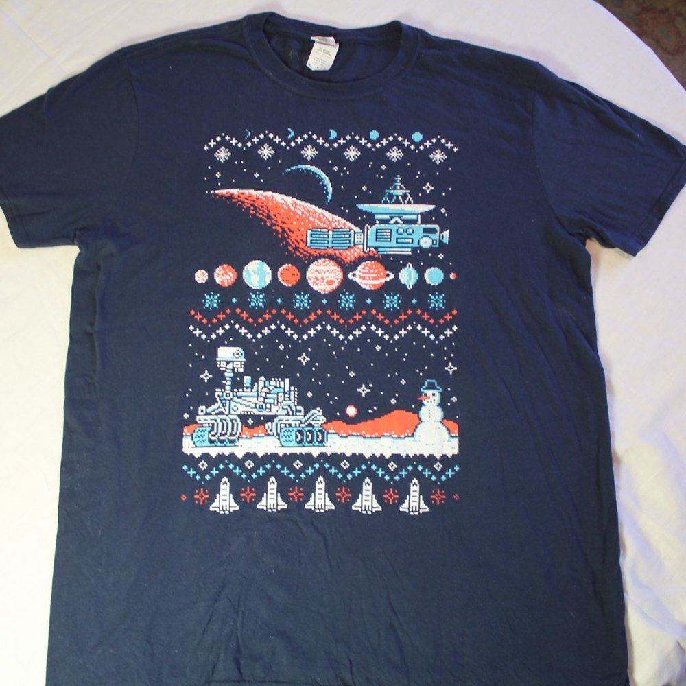 Lootcrate xmas space shirt large dark blue